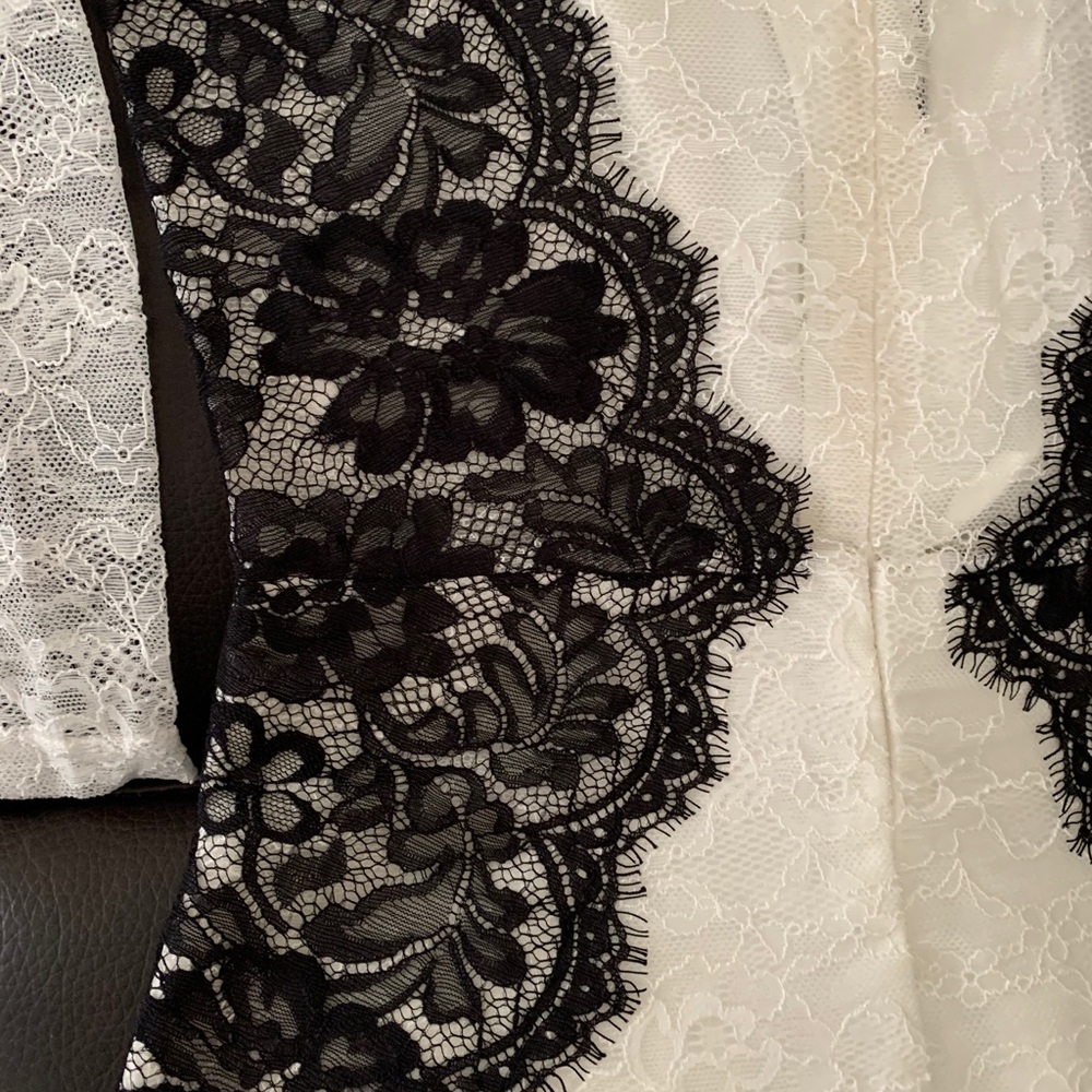 White and black lace dress - Picture 3 of 7